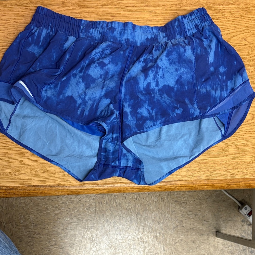 Blue tie dye Women's lululemon hotty hots Athletic Shorts